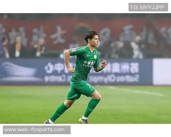 山东泰山半场落后云南玉昆侯永永头球破门克雷桑李源一错失良机