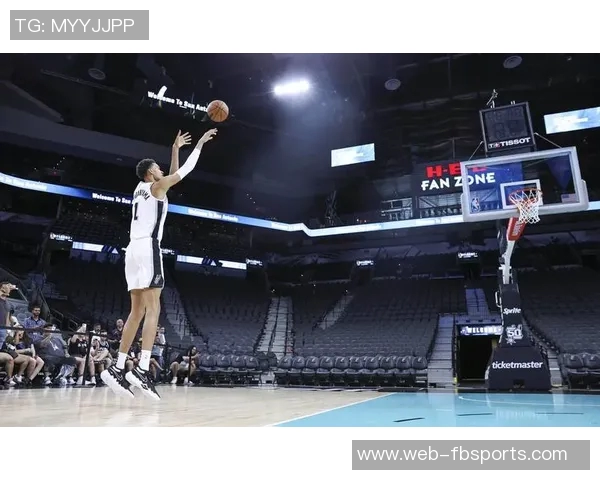 主场迎战马刺锡安期待球迷热情助阵激发球队活力 主场迎战马刺锡安期待球迷热情助阵激发球队活力