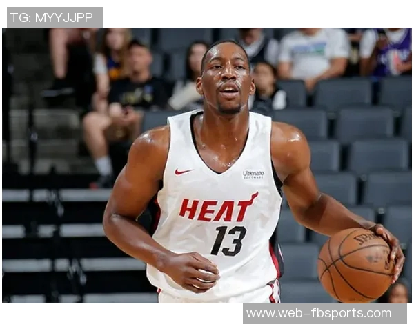 阿贾威尔逊荣登南卡名人堂阿德巴约亲临助阵庆祝盛典