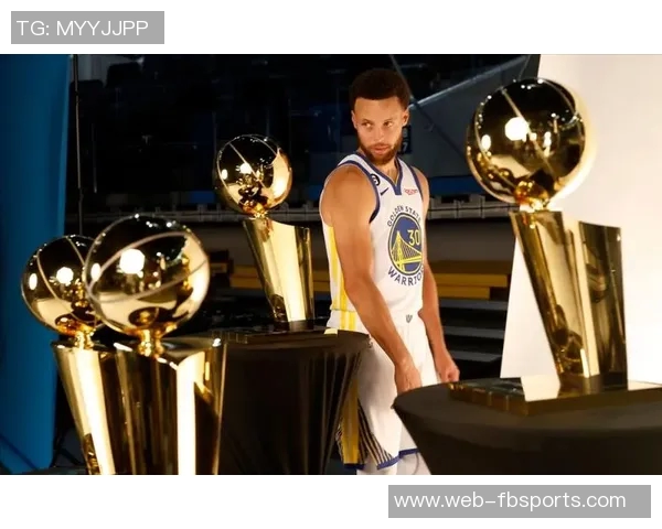 库里谈三分球激增原因科尔进攻体系完美契合我的风格 库里谈三分球激增原因科尔进攻体系完美契合我的风格