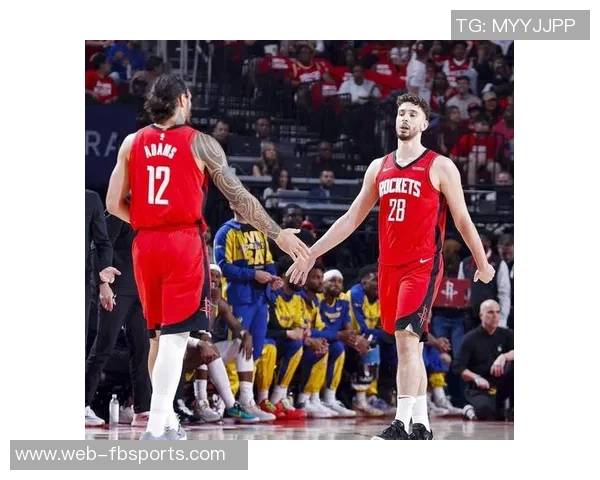 乌度卡称赞申京传球能力提升决策速度显著加快助力球队表现